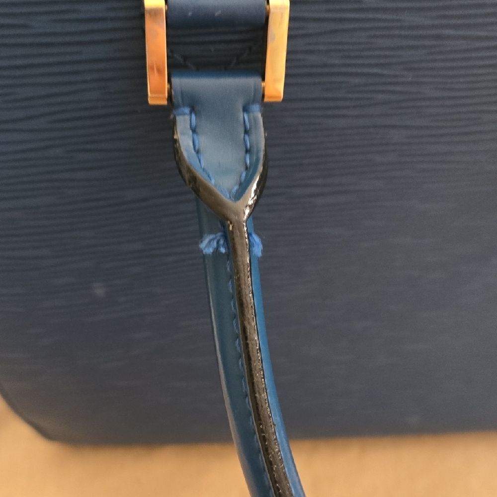 Vintage Louis Vuitton Navy Epi Pont Neuf - Picture 2 of 8